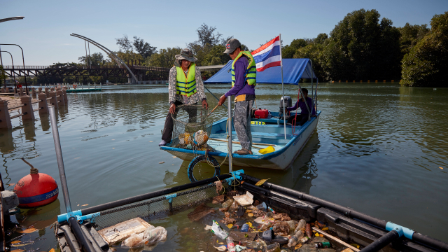 นวัตกรรมทุ่นกักขยะลอยน้ำจาก HDPE-Bone (SCG-DMCR Litter Trap Generation 2)